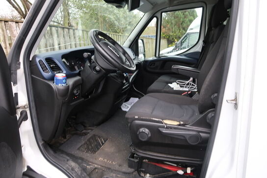 Varebil IVECO 35s18 3,0d Wb4100 Aut.