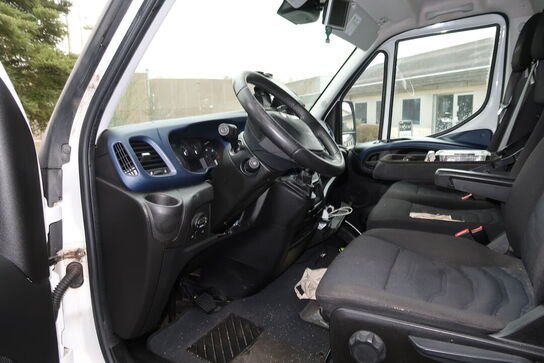 Varebil IVECO 35s18 3,0d Wb4100 Aut.