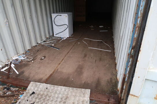 40 fods container med indhold