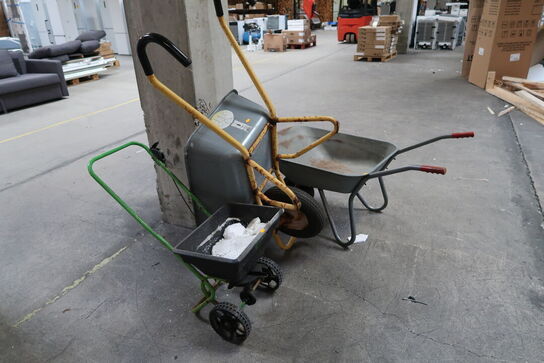 Saltspreder samt 2 stk. trillebør