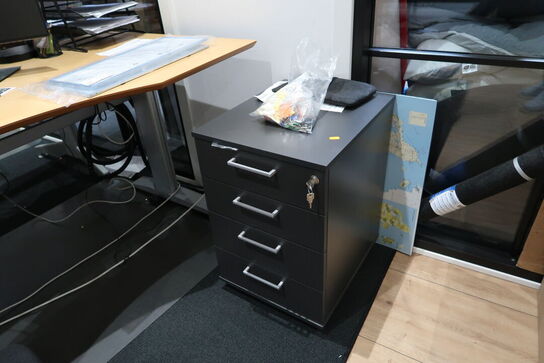 El. hæve/sænke skrivebord uden indhold med kontorstol og skuffemodul