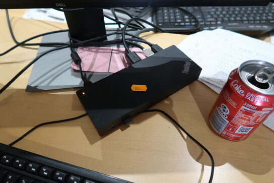 2 stk. computerskærme DELL U2419H, tastatur, mus, dockingstation LENOVO