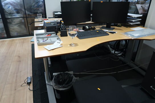 El. hæve/sænke skrivebord uden indhold med kontorstol og skuffemodul