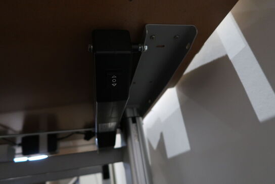 El. hæve/sænke skrivebord uden indhold