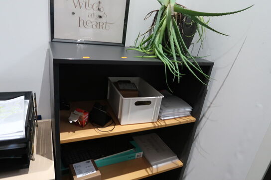 Skuffemodul samt reol uden indhold