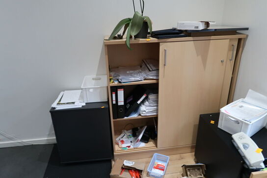 2 stk. skuffemoduler samt skab uden indhold