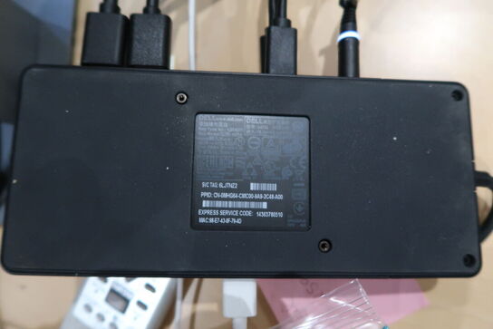 2 stk. computerskærme DELL U2419H, tastatur, mus, dockingstation DELL