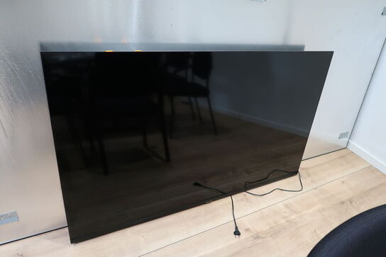 Fjernsyn SAMSUNG UE65AU6905K med fjernbetjening