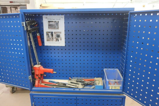 Værkstedsvogn med indhold