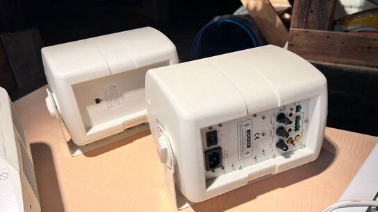 Projektor, EPSON EB-695Wi med touch unit og vægophæng