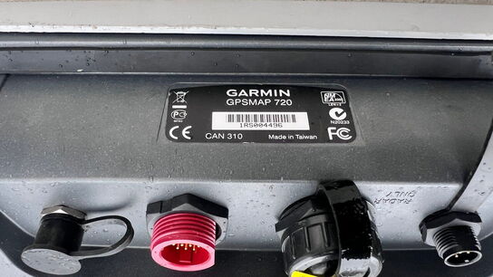 3 dele kortplotter, GARMIN GPSMAP 720 og 276C med carkit 