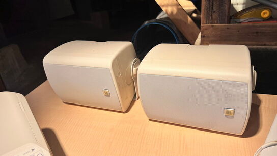 Projektor, EPSON EB-695Wi med touch unit og vægophæng