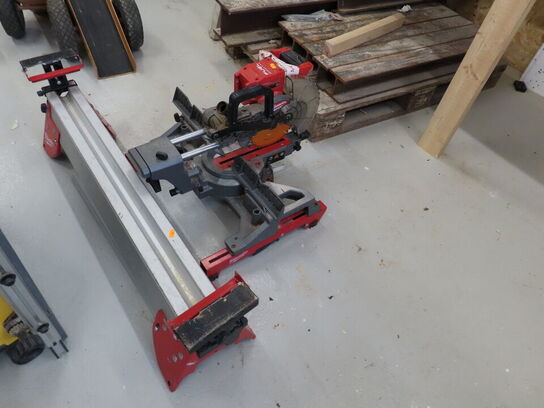 Kap-/gerringssav med arbejdsstation, MILWAUKEE