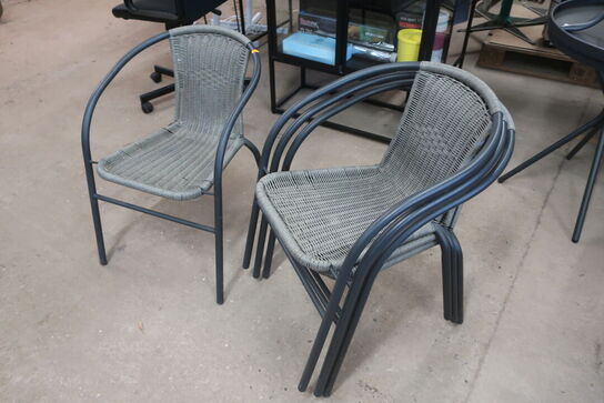 2 stk. cafeborde og 4 stk. stole JYSK 