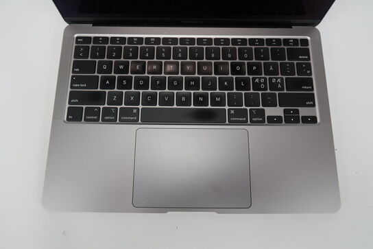 Apple Macbook Air I7-1060NG7 13"