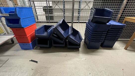 Stort Parti Plastik Kassser