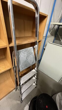 2 Elefantfødder + Stige