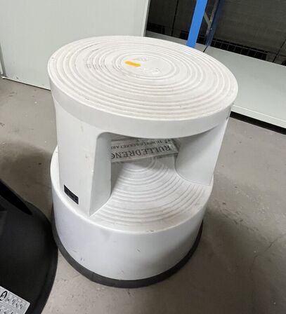 2 Elefantfødder + Stige