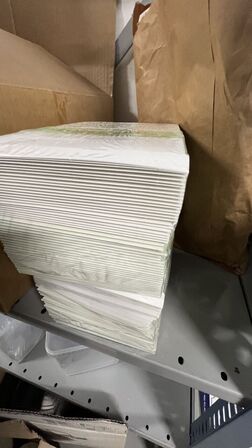 Tøm Reol - inden kl. 12 (2 fag) - Plastic  Bestik m.m.