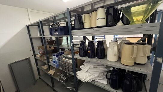 Tøm Reol - inden kl. 12 (2 fag) Termokander, Gastronorm bakker m.m.