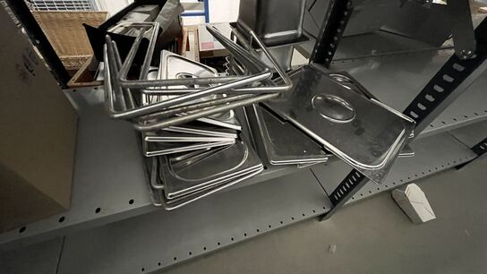 Tøm Reol - inden kl. 12 (2 fag) Termokander, Gastronorm bakker m.m.