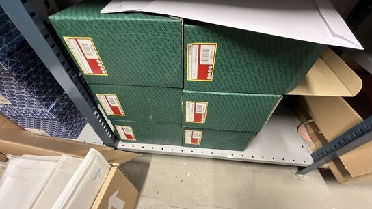 Tøm Reol - inden kl. 12 (2 fag) boble kuverter, sagsmapper  m.m.