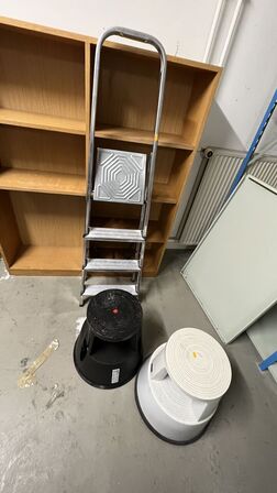 2 Elefantfødder + Stige