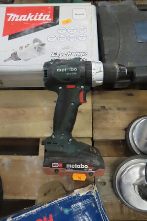 Hulsavsæt, skraldenøglesæt & skruemaskine