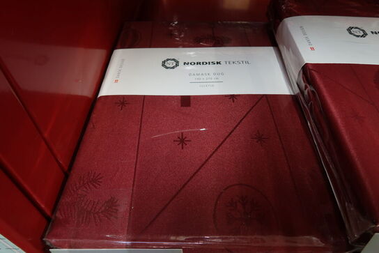 Nordisk Tekstil Juletid damask rød 140x270 cm