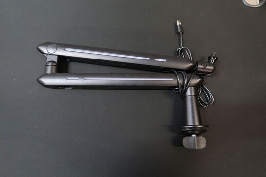 Gamerbord Legend - Inkl. mikrofonholder 