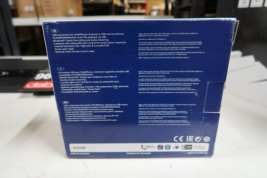 Alpine UTE-200BT tuner/ipod Bluetooth 2 line out