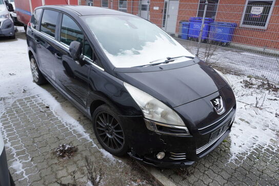 Varebil PEUGEOT 5008 1.6 HDI 112HK ESG (Momsfri)