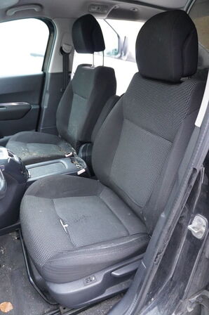 Varebil PEUGEOT 5008 1.6 HDI 112HK ESG (Momsfri)