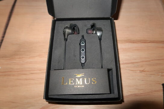 In-ear headset LEMUS EarSound+