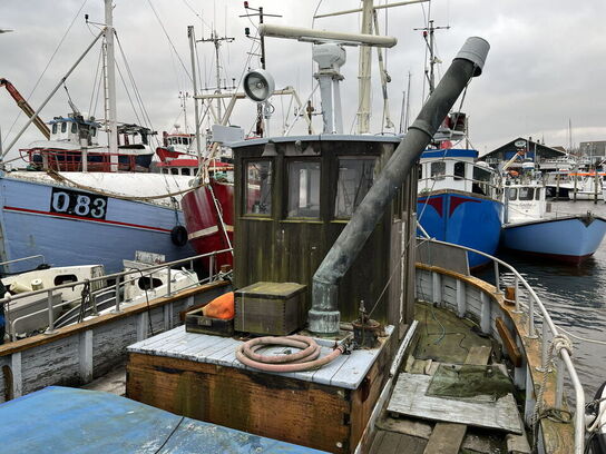 35 fod tidl. fiskefartøj/lystfartøj, ep på eg, 1965, mahogni styrehus