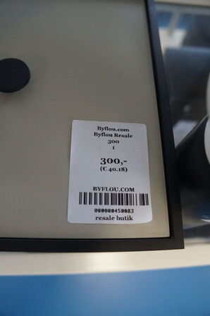 Karl Lagerfeld figuer & Kasse