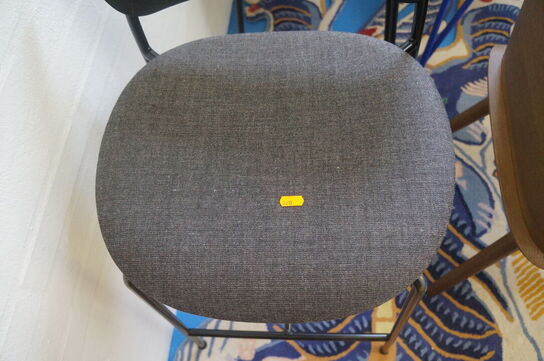 Barstol &TRADITION PAVILLION AV7