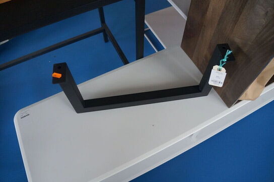 3 stk. Kasser inkl. Hylde