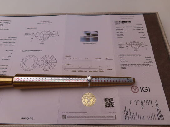 14 kt. Hvidguldring med 1.80 ct. Briliantsleben Diamant