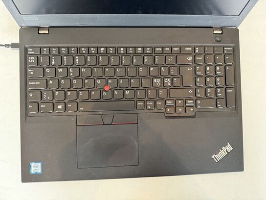 Bærbar computer LENOVO L590