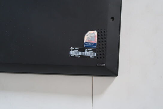 Bærbar computer LENOVO X1 Carbon 7th gen.