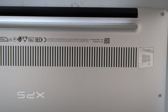 Bærbar computer DELL XPS 13 9305