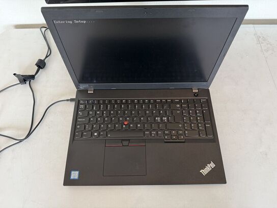 Bærbar computer LENOVO L590