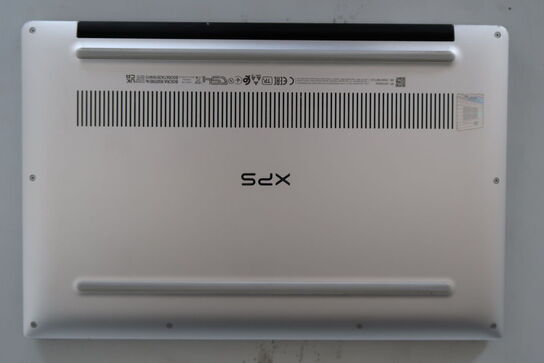 Bærbar computer DELL XPS 13 9305