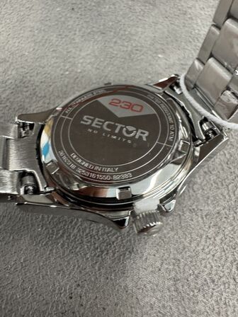 Armbåndsur SECTOR 230 36 MM 3H LIGHT GREEN DIAL SS BR