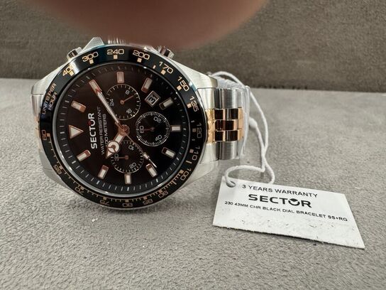 Armbåndsur SECTOR 230 43 MM CHR BLACK DIAL BRACELET SS+RG