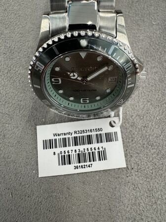 Armbåndsur SECTOR 230 36 MM 3H LIGHT GREEN DIAL SS BR