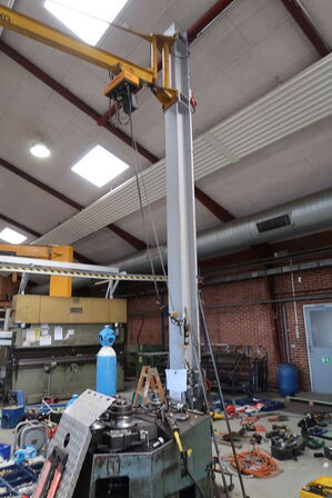 Søjlesvingkran med el-kædetalje 500 Kg