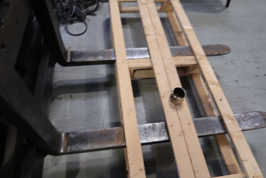 El-Gaffeltruck LINDE E30-02