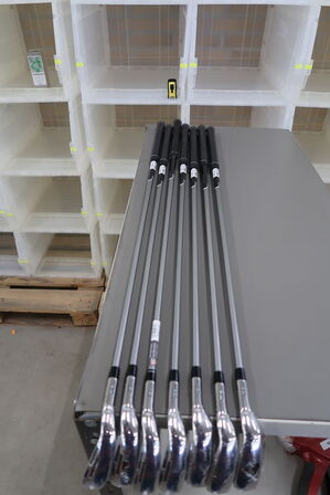 Golfjern sæt WILSON  7,8,9,S,G,G,P - JERN